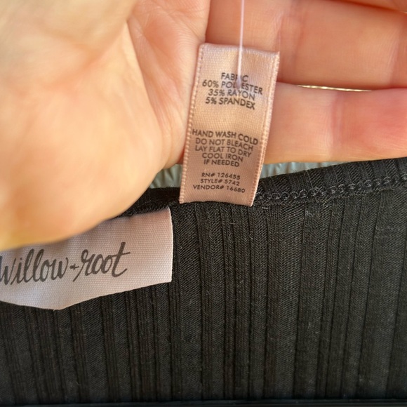 Black lace-up top - XL - Picture 3 of 5